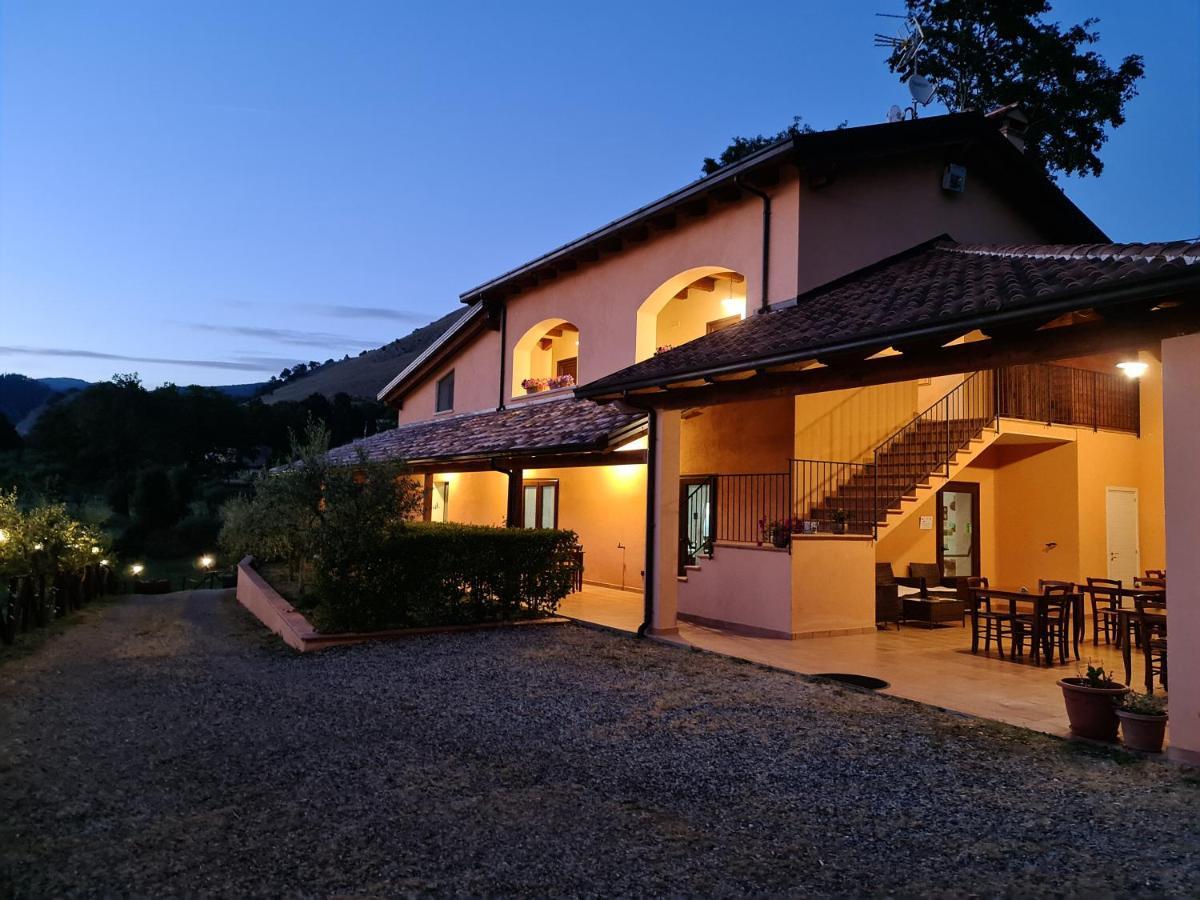 Agriturismo L'Ulivo Padula Kültér fotó