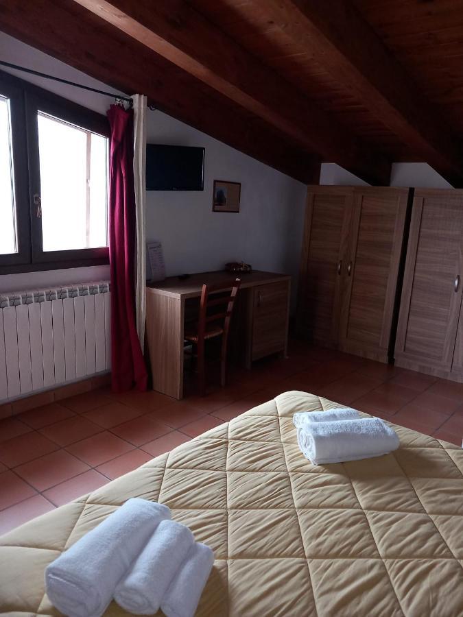 Agriturismo L'Ulivo Padula Kültér fotó