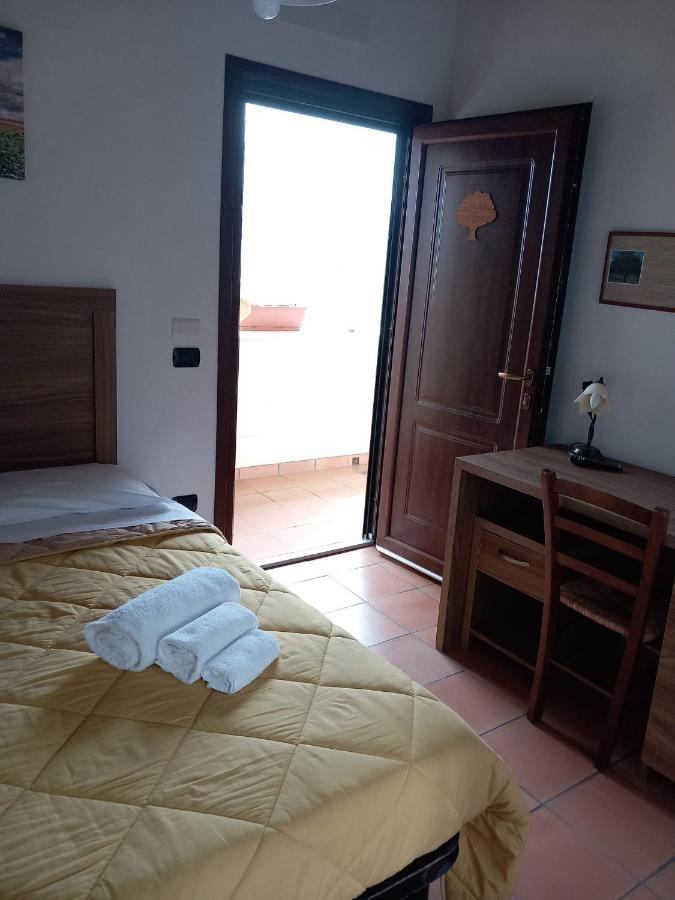 Agriturismo L'Ulivo Padula Kültér fotó