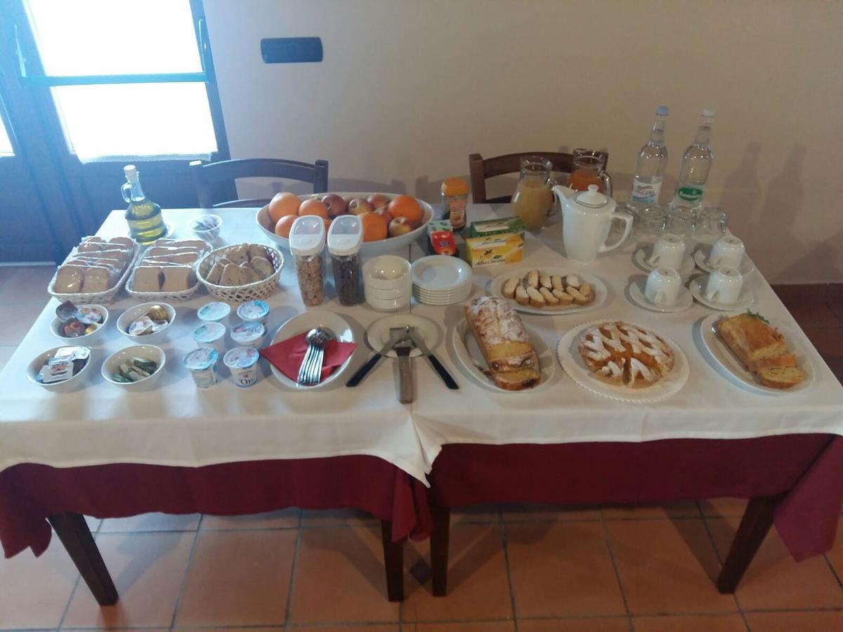 Agriturismo L'Ulivo Padula Kültér fotó