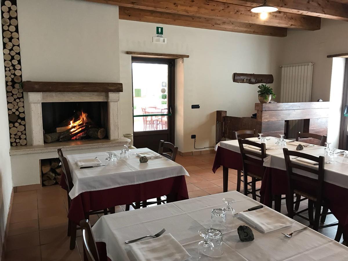 Agriturismo L'Ulivo Padula Kültér fotó