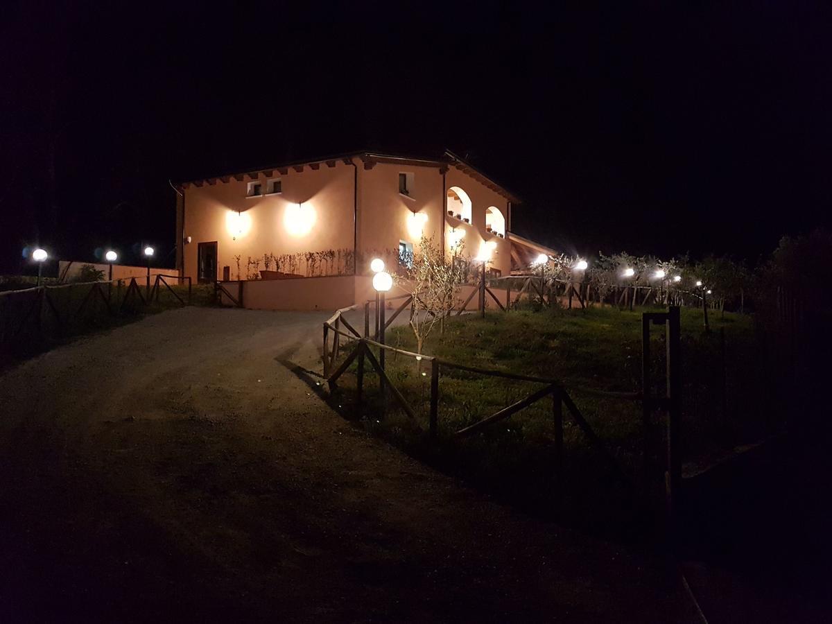 Agriturismo L'Ulivo Padula Kültér fotó