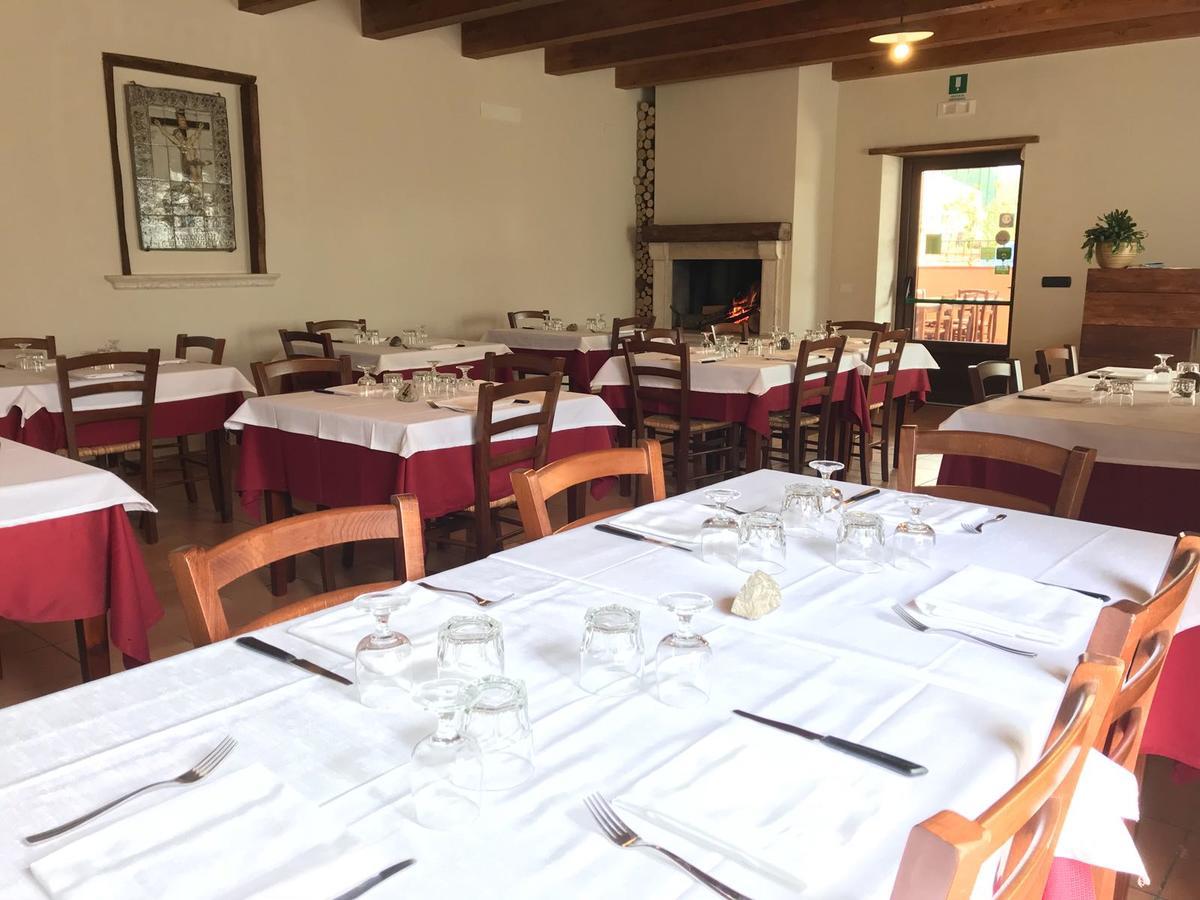 Agriturismo L'Ulivo Padula Kültér fotó